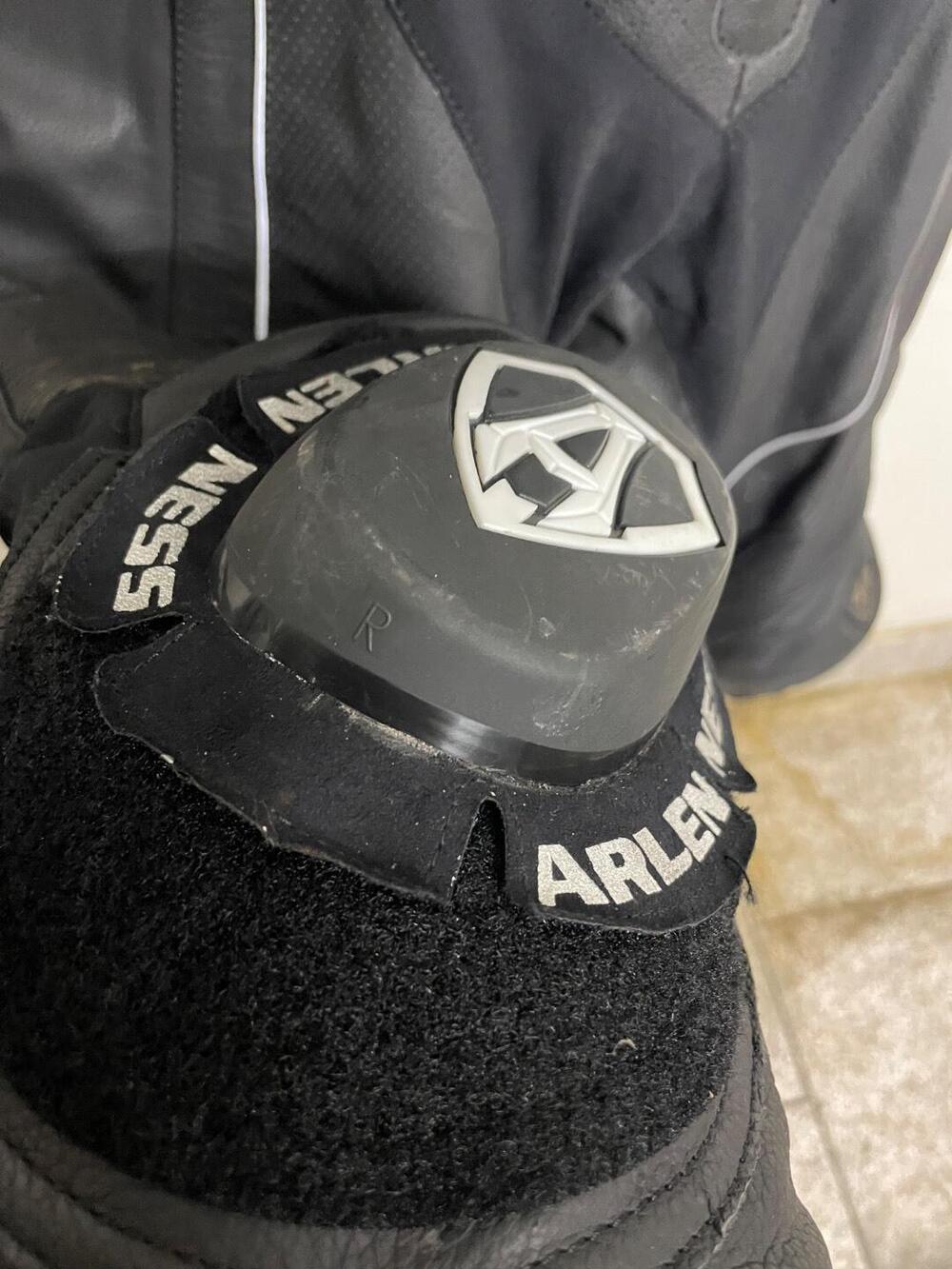 Tuta in pelle tg. 54 Arlen Ness (8)