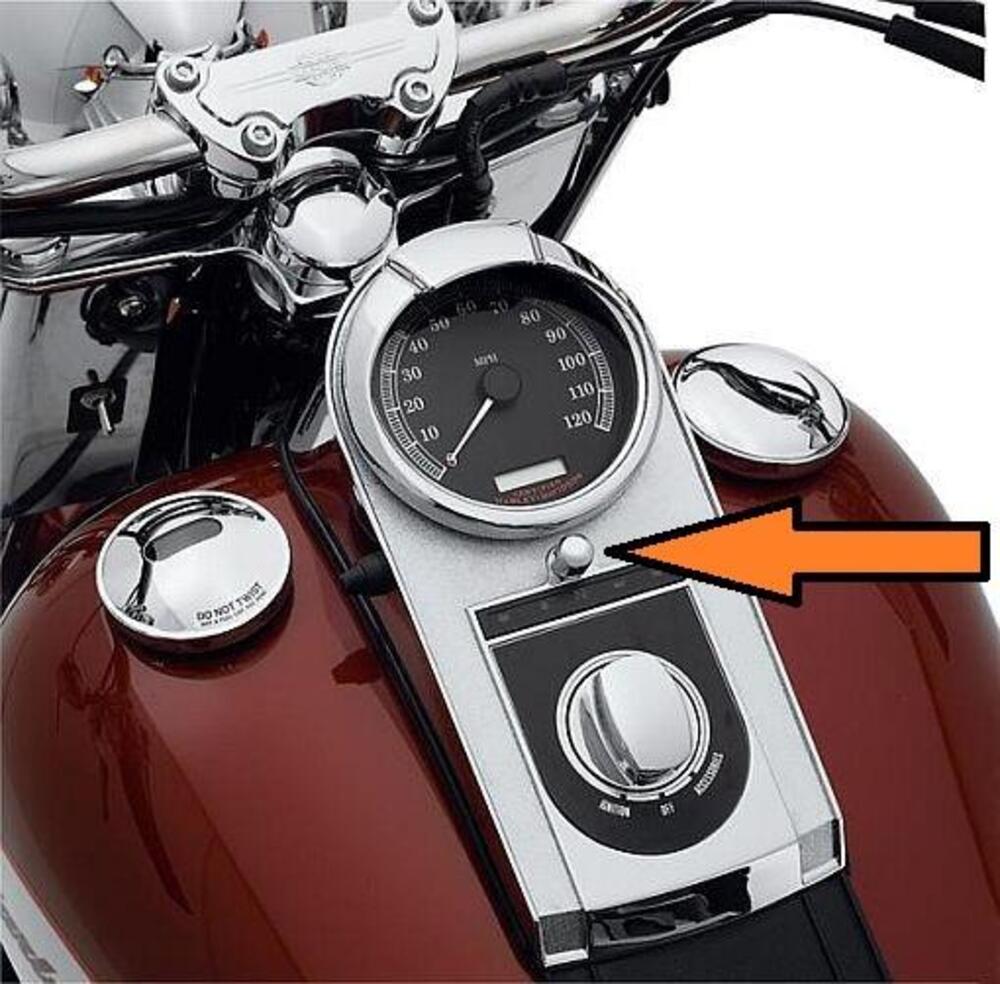 Dado cromato a punta fissaggio cruscotto per Softa 