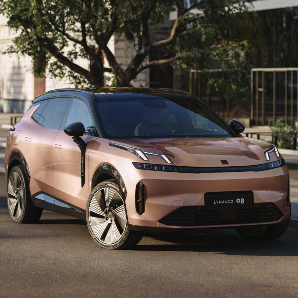 Lynk &amp; Co 08