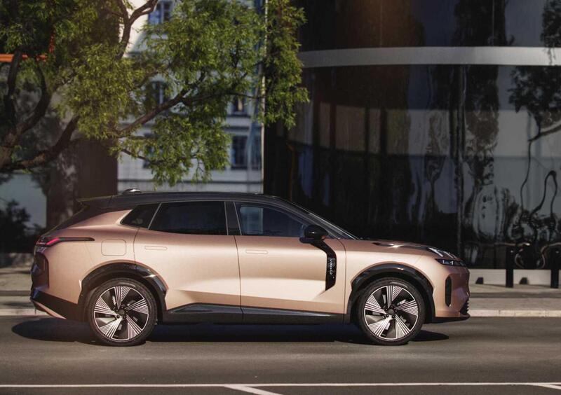 Lynk & Co 08 (2)