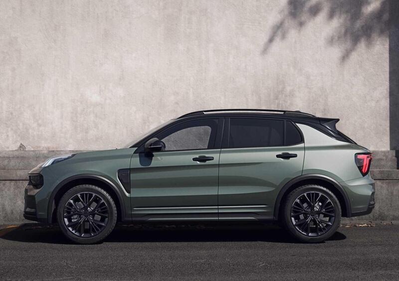 Lynk & Co 01 (2021-->>) (2)