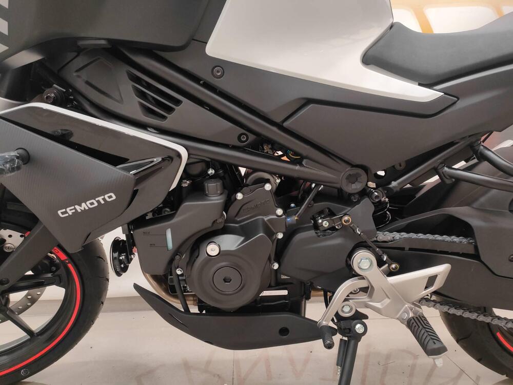 CFMOTO 450NK (2023 - 25) (6)