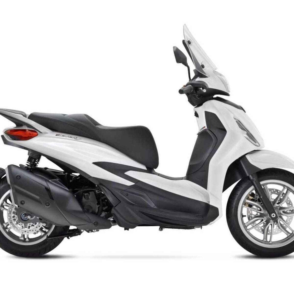 Piaggio Beverly 400 (2025)