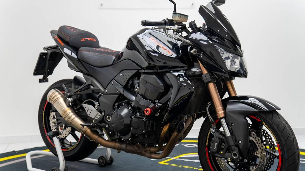 Kawasaki Z 750 R (2011 - 14) (2)