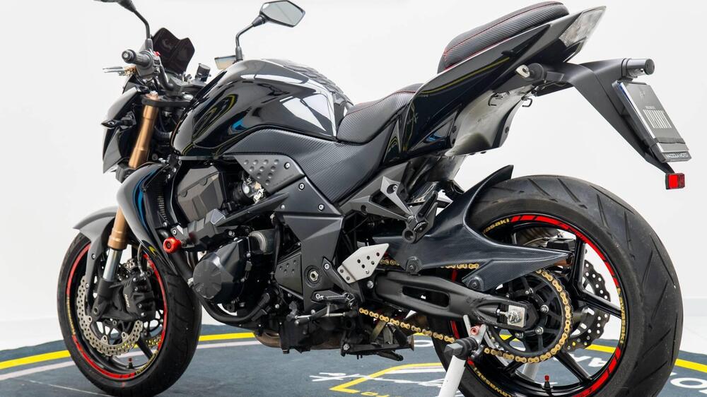 Kawasaki Z 750 R (2011 - 14) (5)