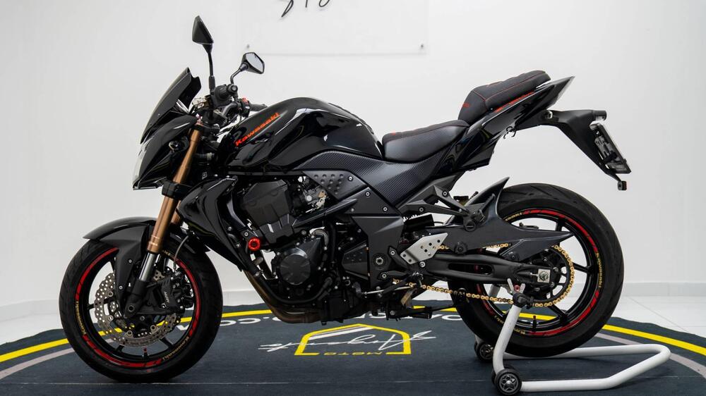 Kawasaki Z 750 R (2011 - 14) (9)