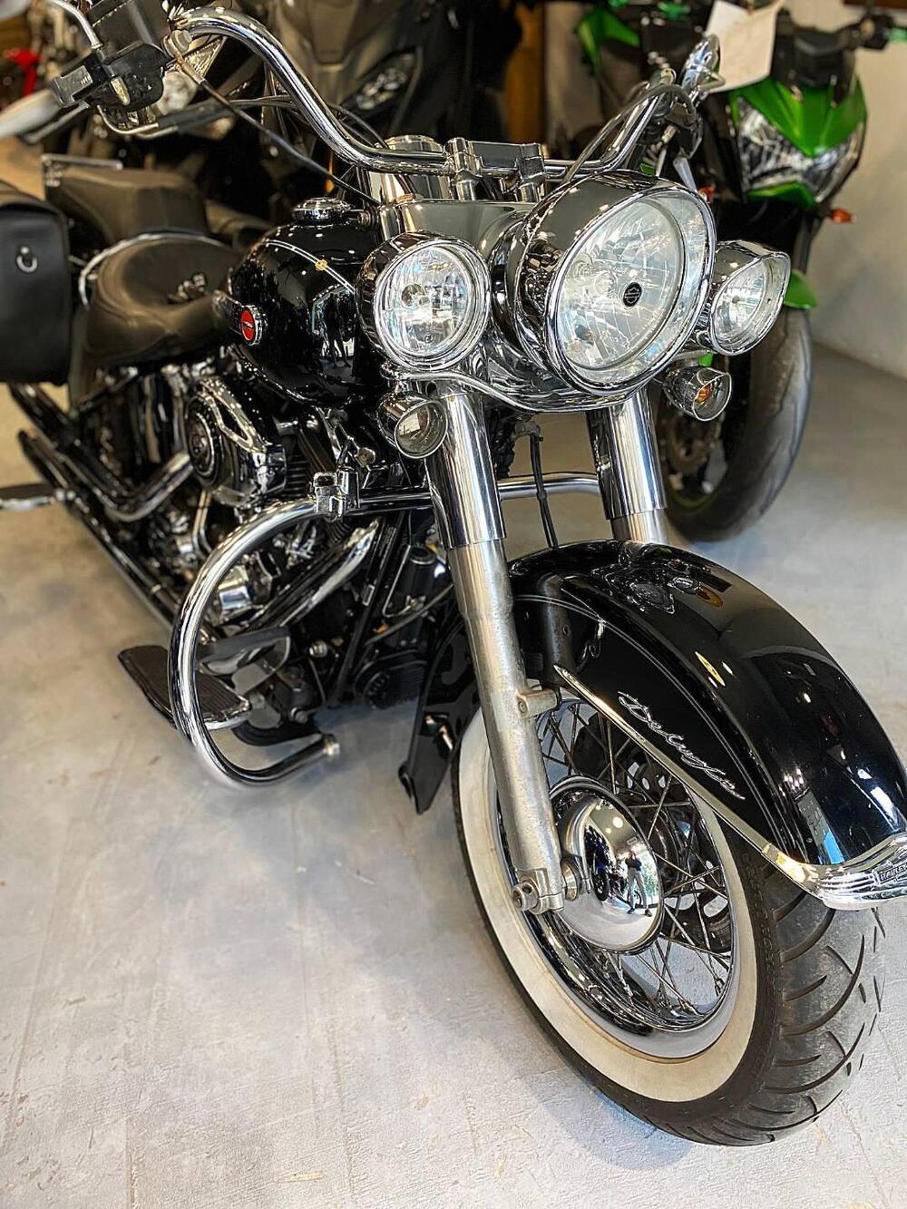 Harley-Davidson 1690 Deluxe ABS (2011 - 16) - FLSTN (4)