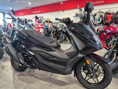 Honda Forza 350 (2025) nuova