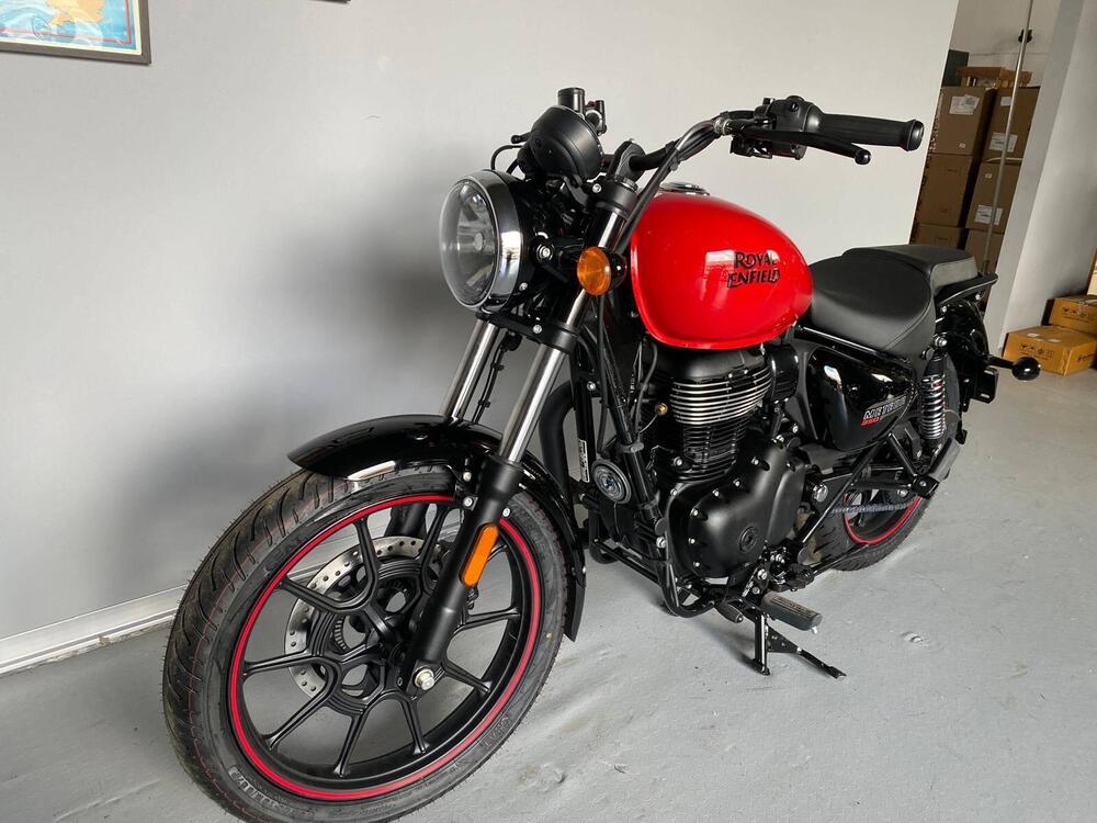 Royal Enfield Meteor 350 (2021 - 26) (7)
