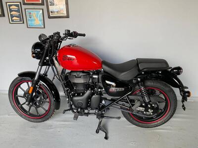 Royal Enfield Meteor 350 Fireball (2021 - 25) nuova