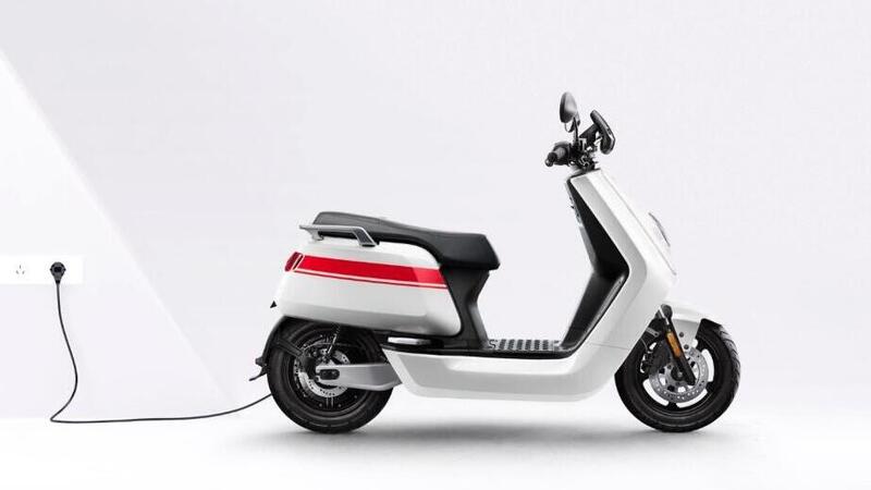 Moto e scooter elettrici, -19,62% dall&rsquo;inizio dell&rsquo;anno: colpa solo dei mancati incentivi?