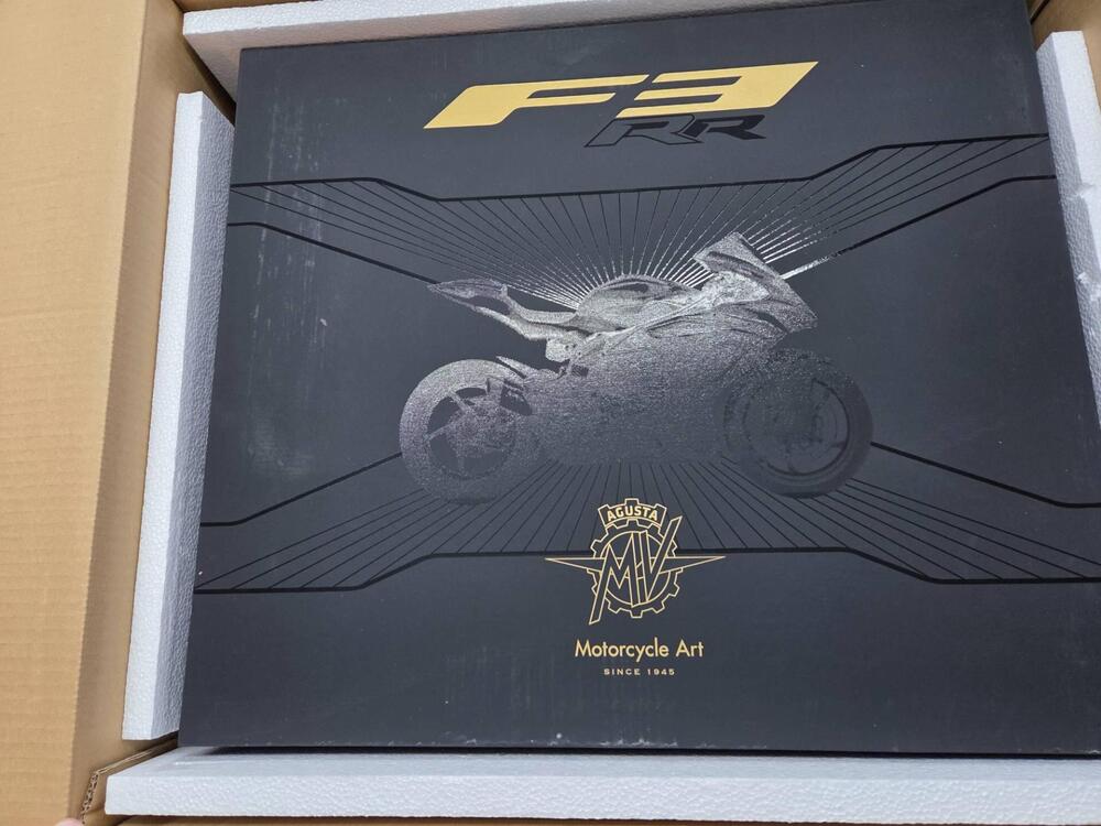 KIT RACING PER MV AGUSTA F3 RR *TUO CON 10 RATE DA (2)