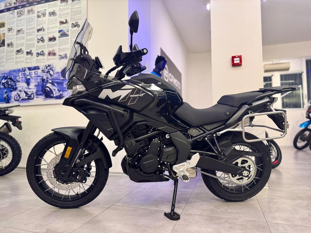 CFMOTO 700MT Adventure (2025)