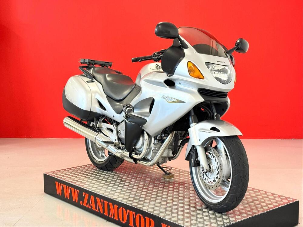 Honda Deauville 650 (2002 - 05) (2)