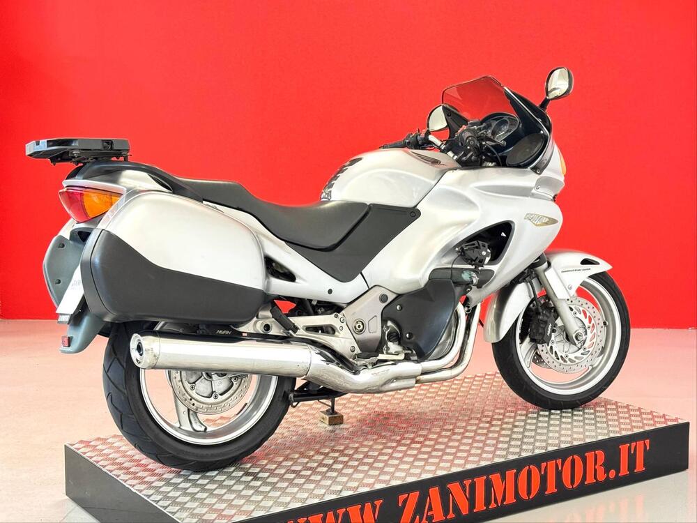 Honda Deauville 650 (2002 - 05) (8)