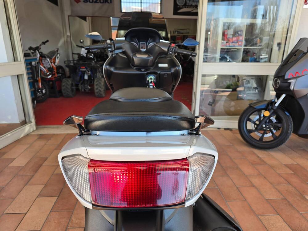 Yamaha T-Max 500 (2004 - 07) (8)