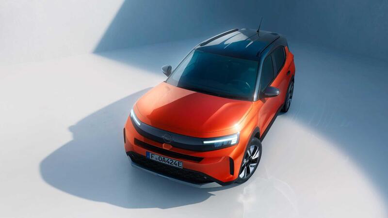 La Opel Frontera con il frontale Vizor