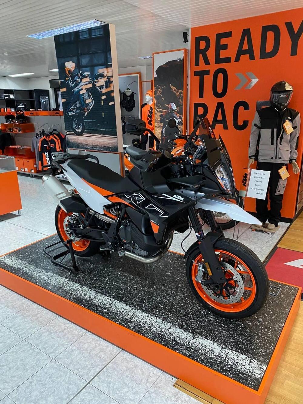 KTM 890 SMT (2023 - 26)