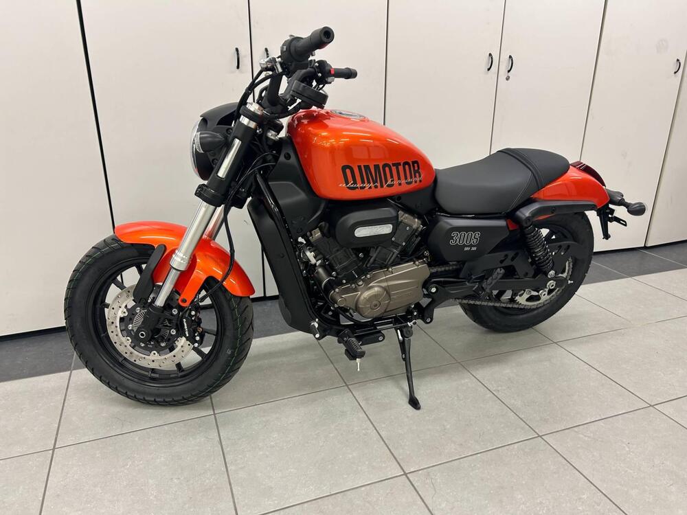 QJ Motor SRV 300 (2023 - 25) (5)