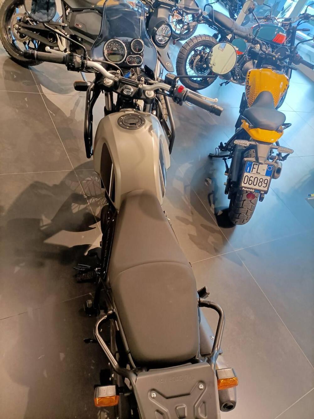 Royal Enfield Himalayan 411 (2021 - 24) (3)