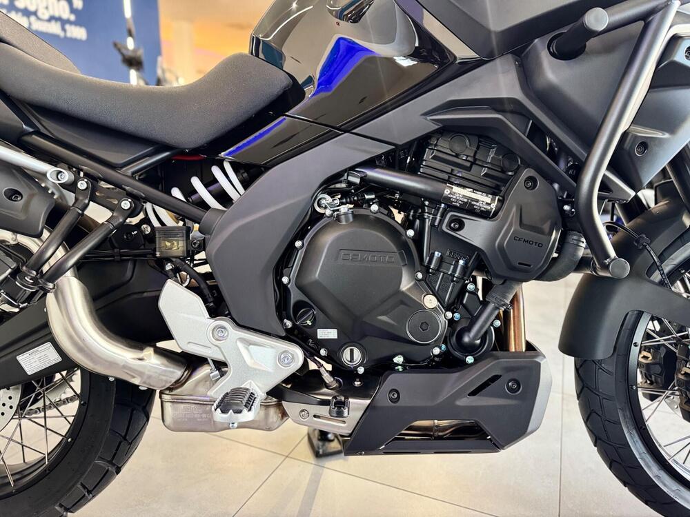 CFMOTO 700MT Adventure (2025) (4)