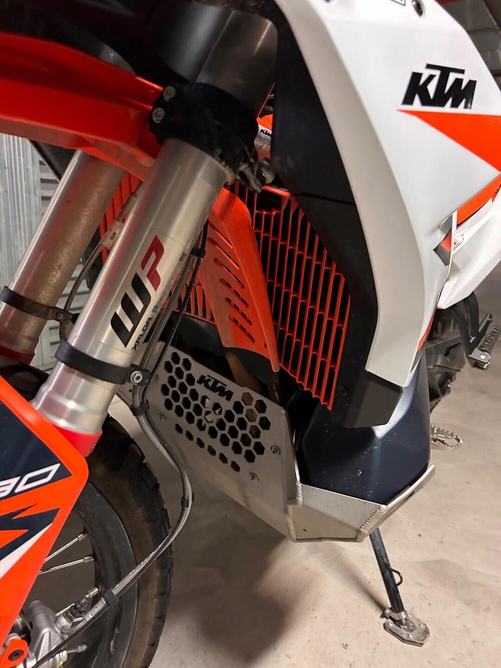 KTM 890 Adventure (2023 - 26) (3)