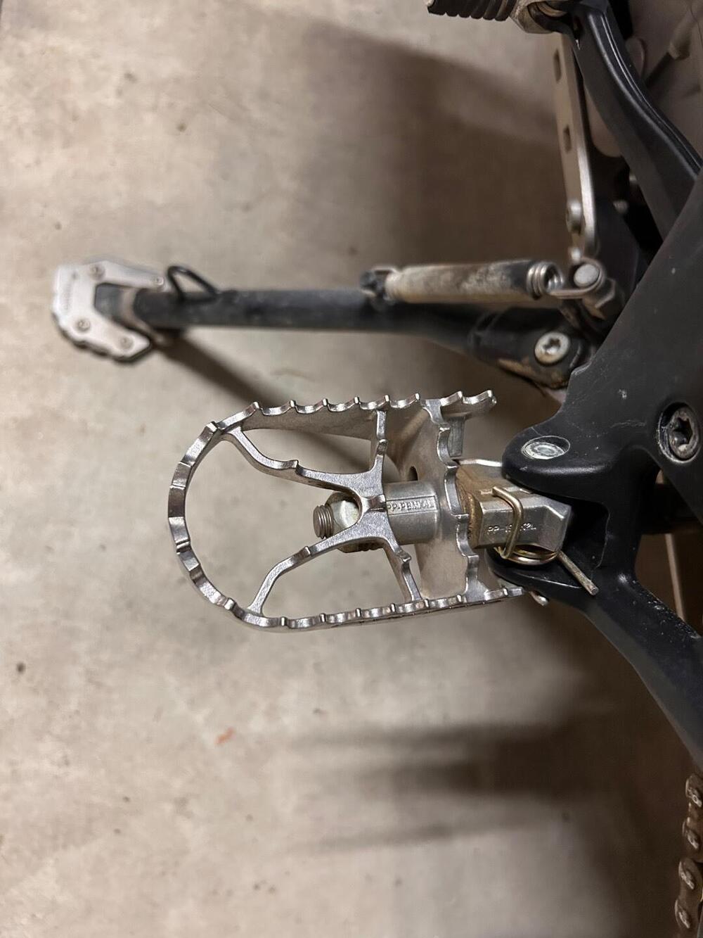 KTM 890 Adventure (2023 - 26) (6)