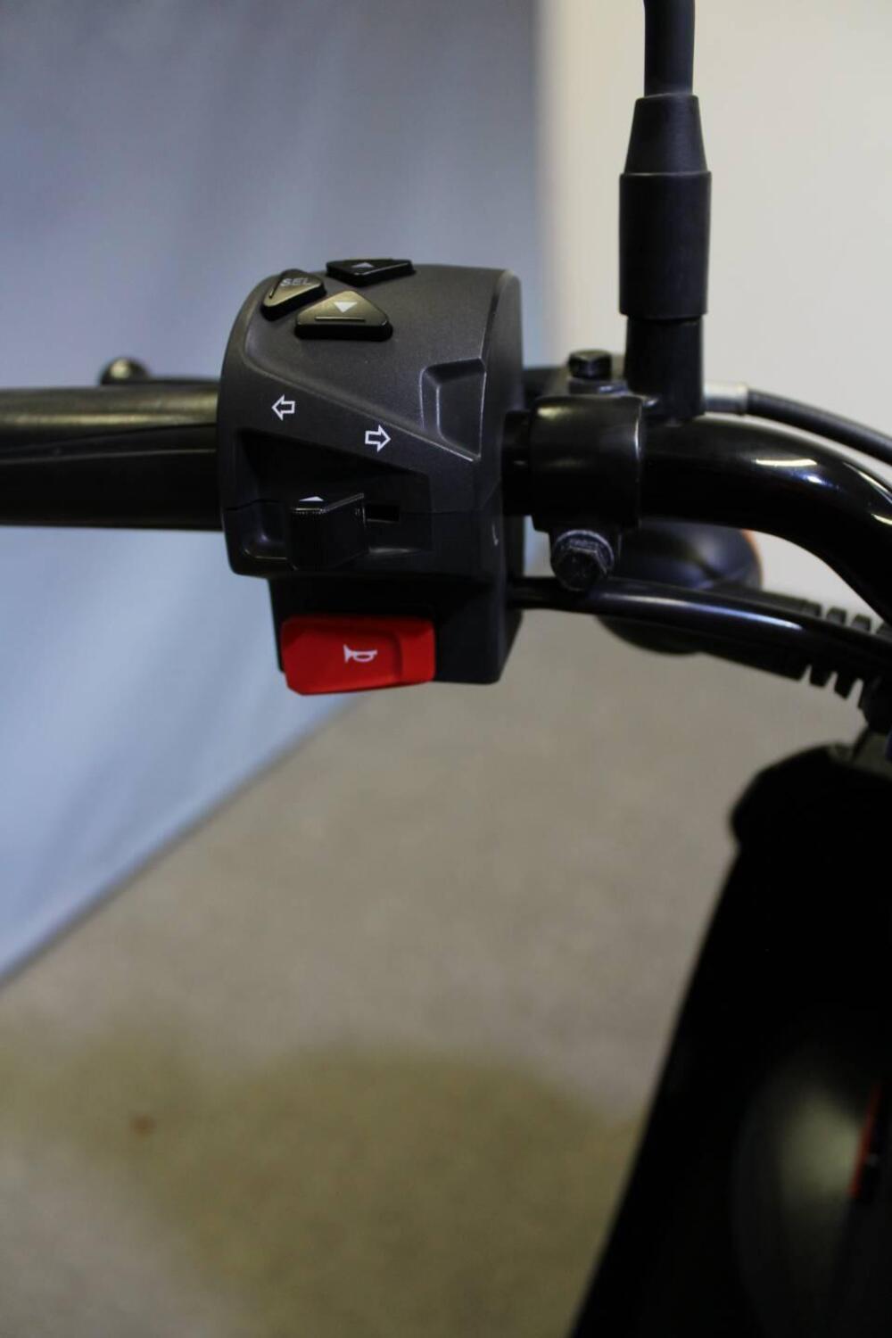 Peugeot e-Ludix Biposto E5 (2021 - 25) (10)