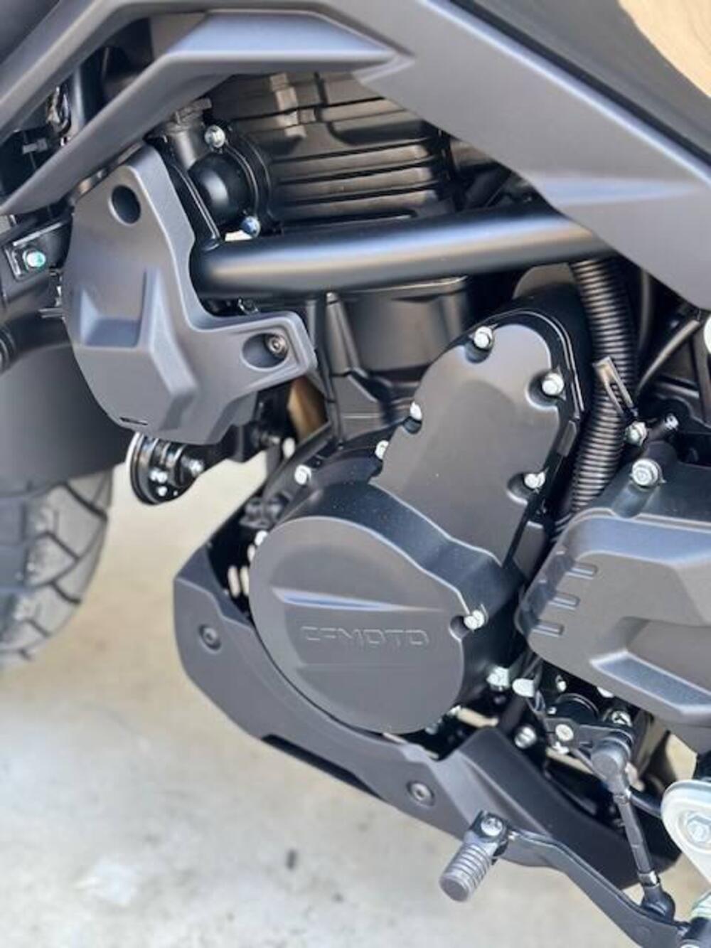 CFMOTO 700MT Adventure (2025) (9)