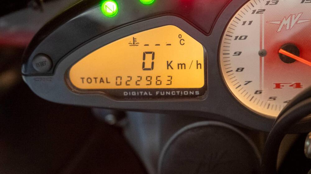 MV Agusta F4 1000 312 R (2007 - 09) (17)