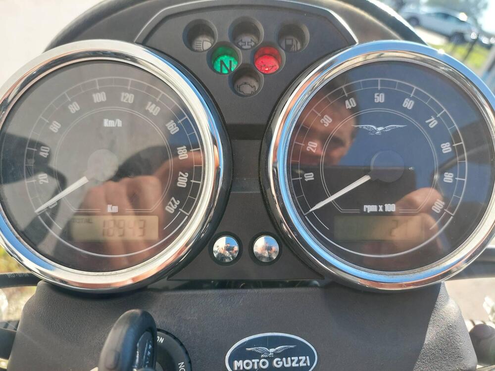 Moto Guzzi V7 Stone (2012 - 15) (5)