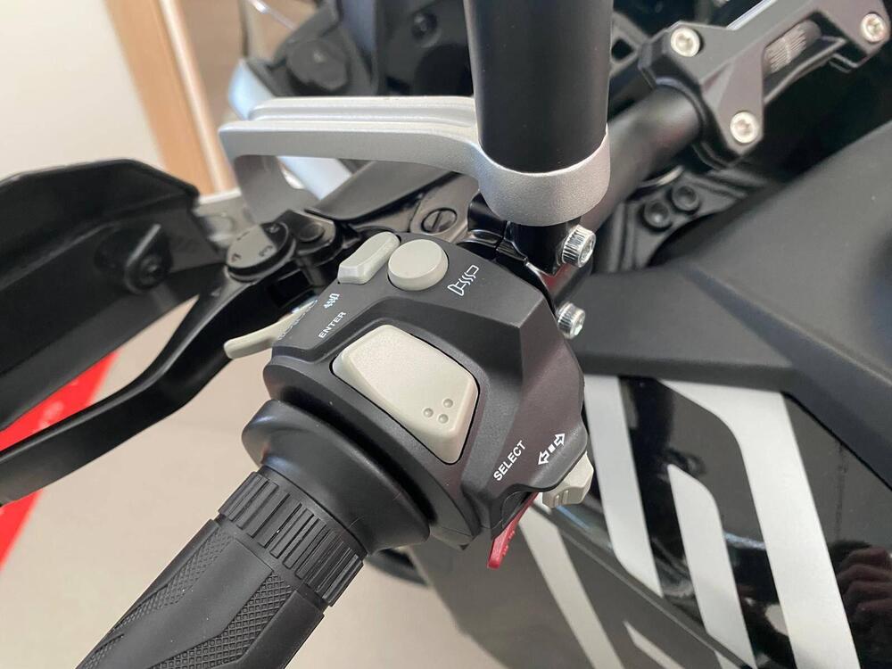 QJ Motor SRT 600 SX (2024 - 25) (8)