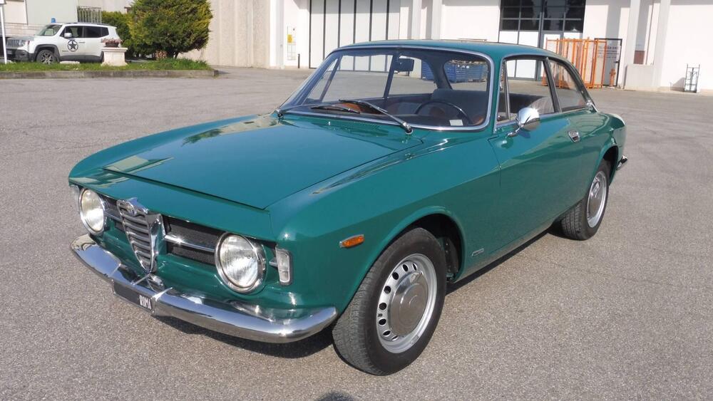 Alfa Romeo Gt 1300 junior d'epoca a Mantova
