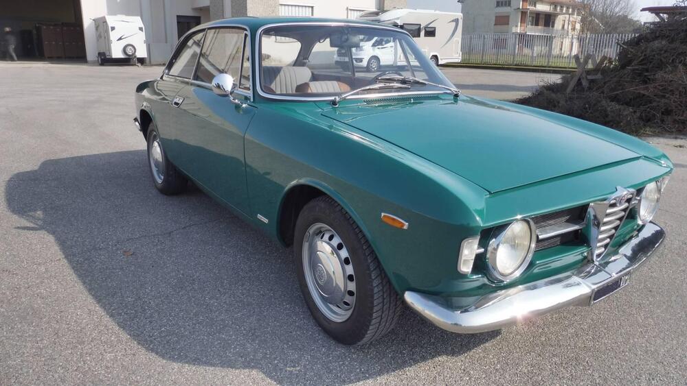 Alfa Romeo Gt 1300 junior d'epoca a Mantova (3)