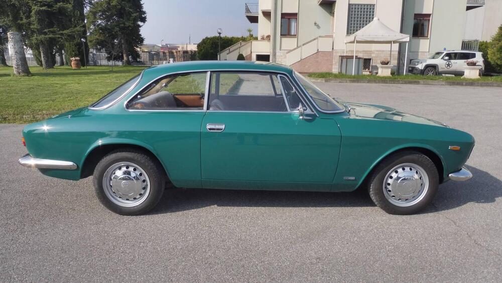 Alfa Romeo Gt 1300 junior d'epoca a Mantova (5)