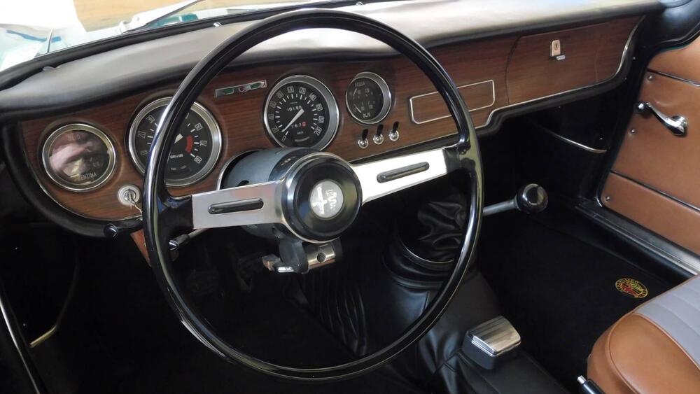Alfa Romeo Gt 1300 junior d'epoca a Mantova (10)