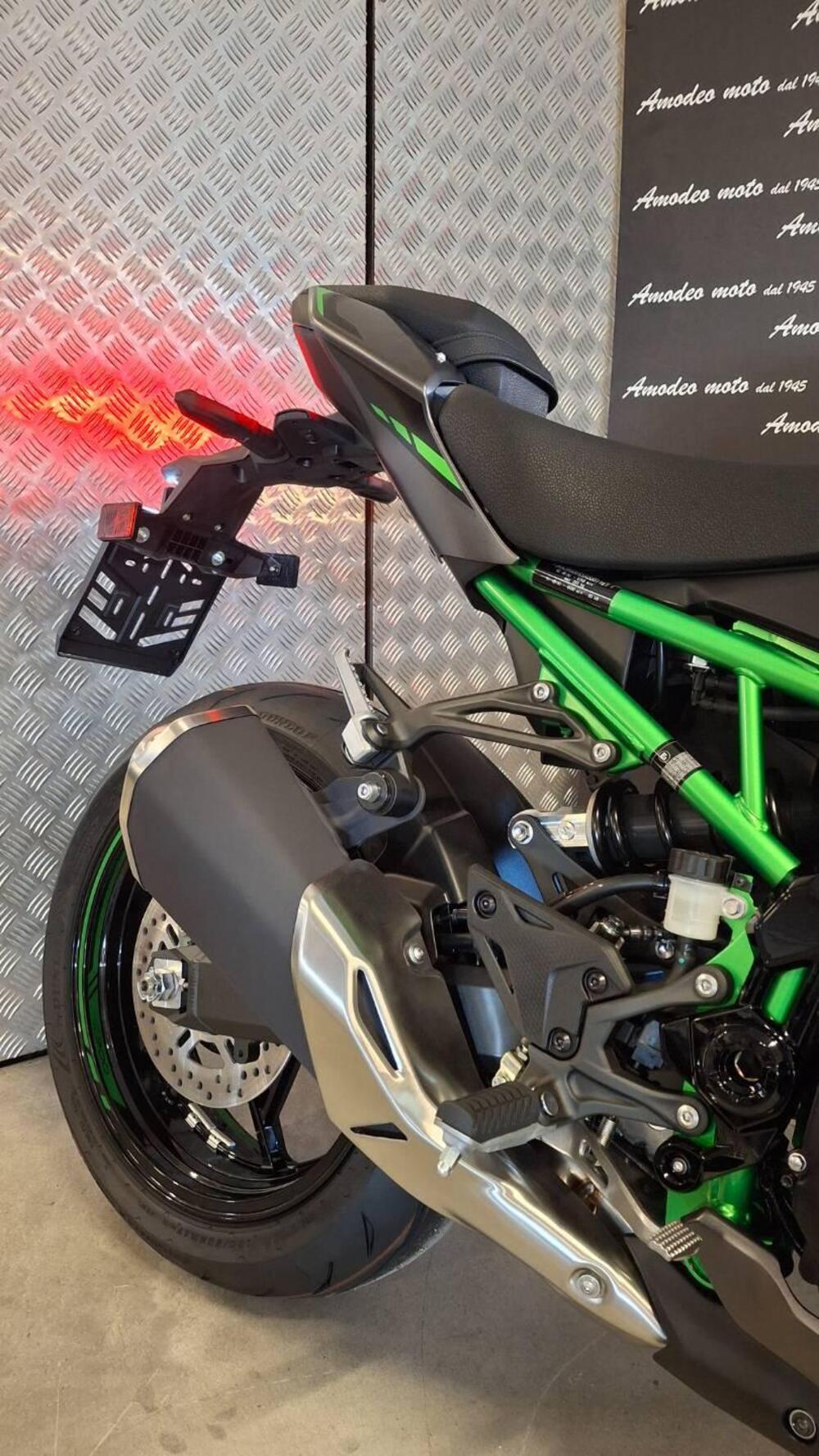 Kawasaki Z 900 (2025 - 26) (5)