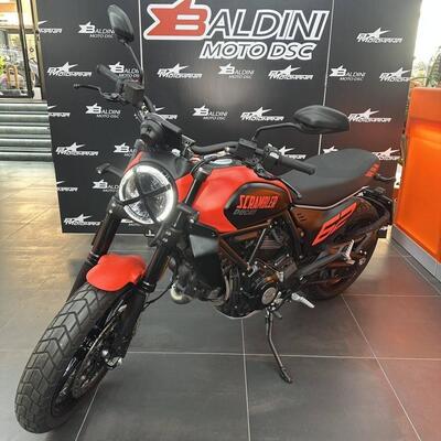 Ducati Scrambler 800 Full Throttle (2023 - 24) usata
