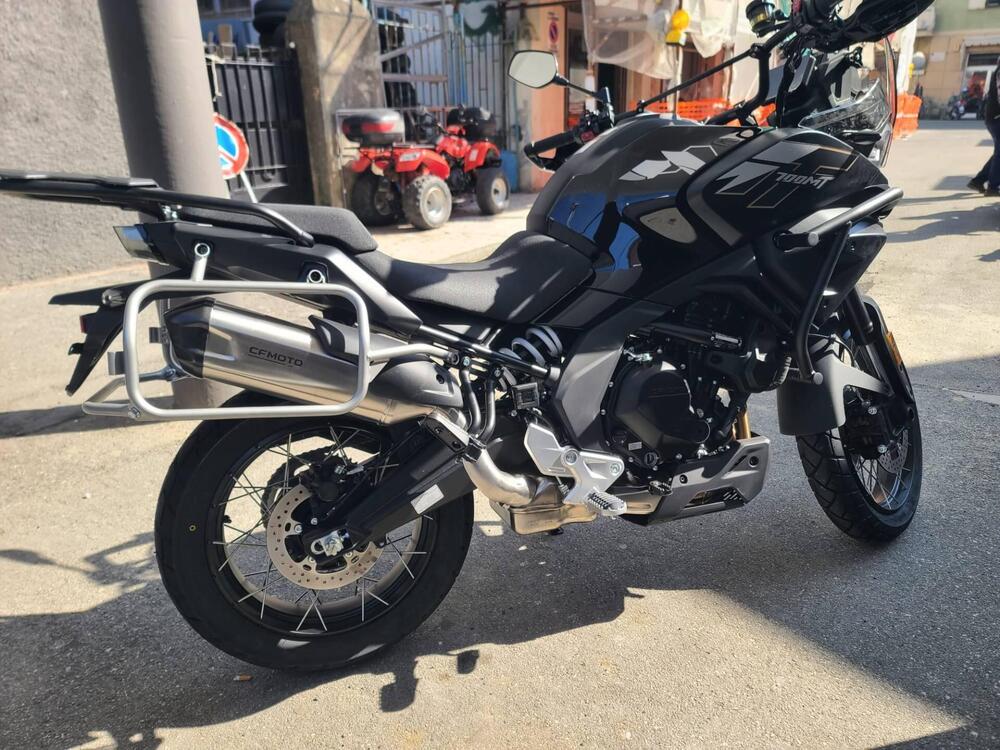 CFMOTO 700MT Adventure (2025 - 26) (7)