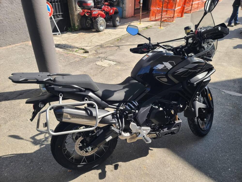 CFMOTO 700MT Adventure (2025 - 26) (8)