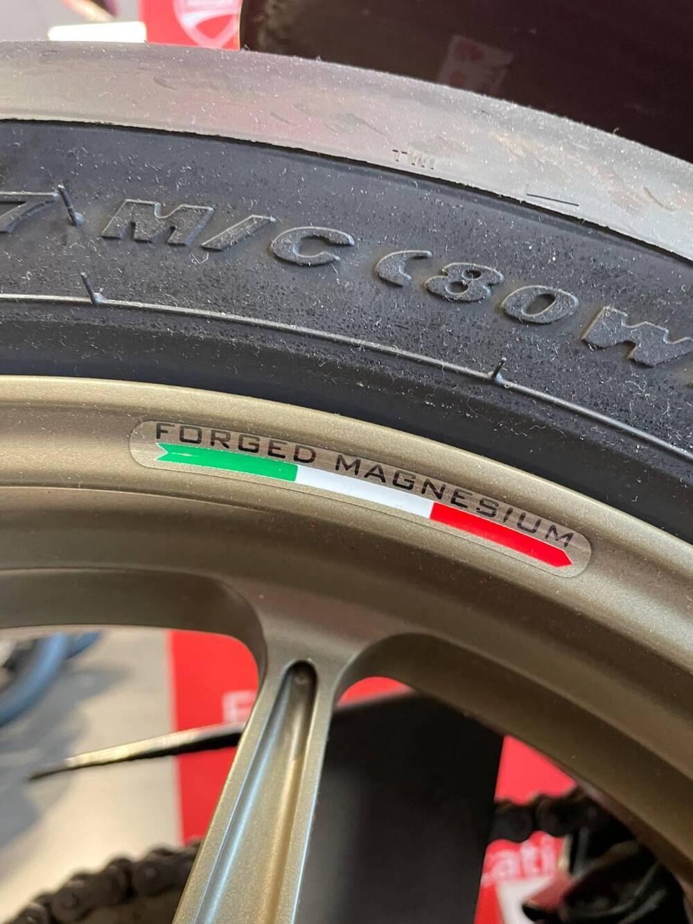 Ducati Panigale V4 1100 25° Anniversario (2019 - 20) (8)