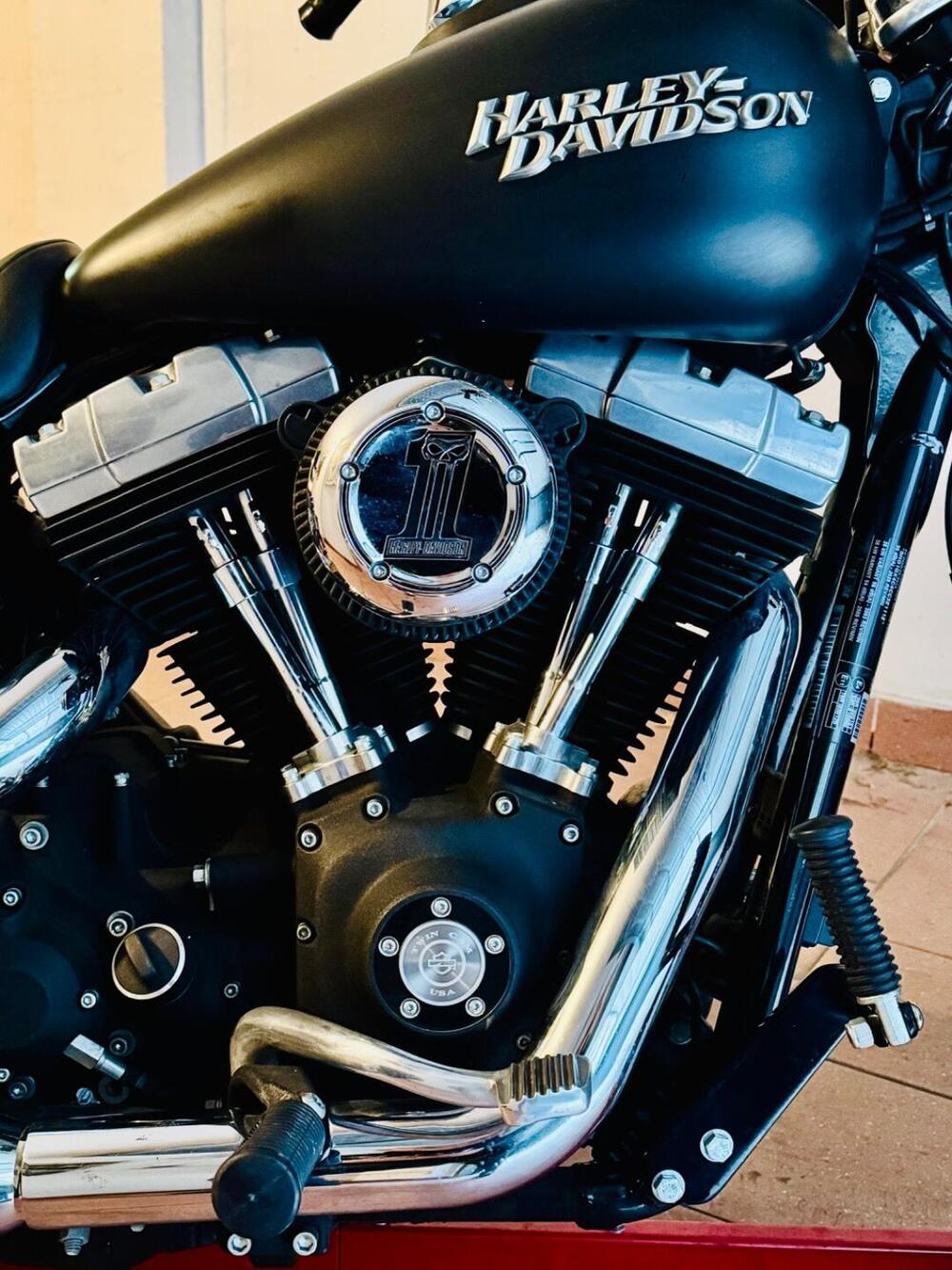 Harley-Davidson 1584 Street Bob (2008 - 15) - FXDB (3)