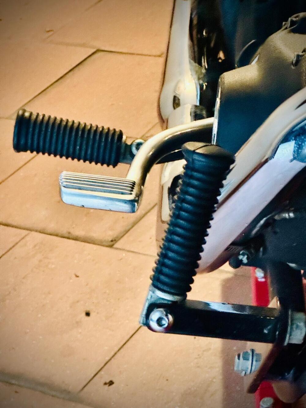 Harley-Davidson 1584 Street Bob (2008 - 15) - FXDB (4)