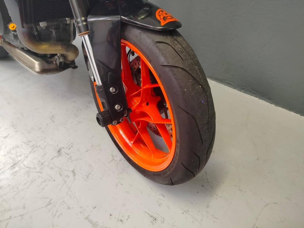 KTM 690 Duke R (2016 -17) (8)