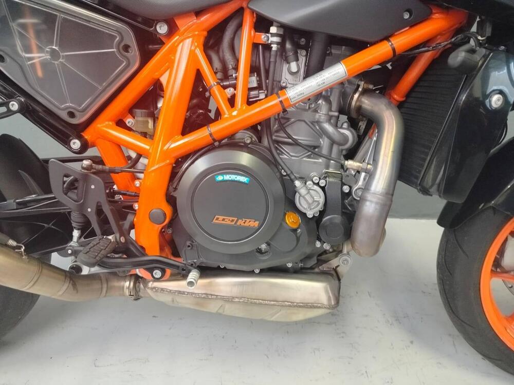 KTM 690 Duke R (2016 -17) (12)