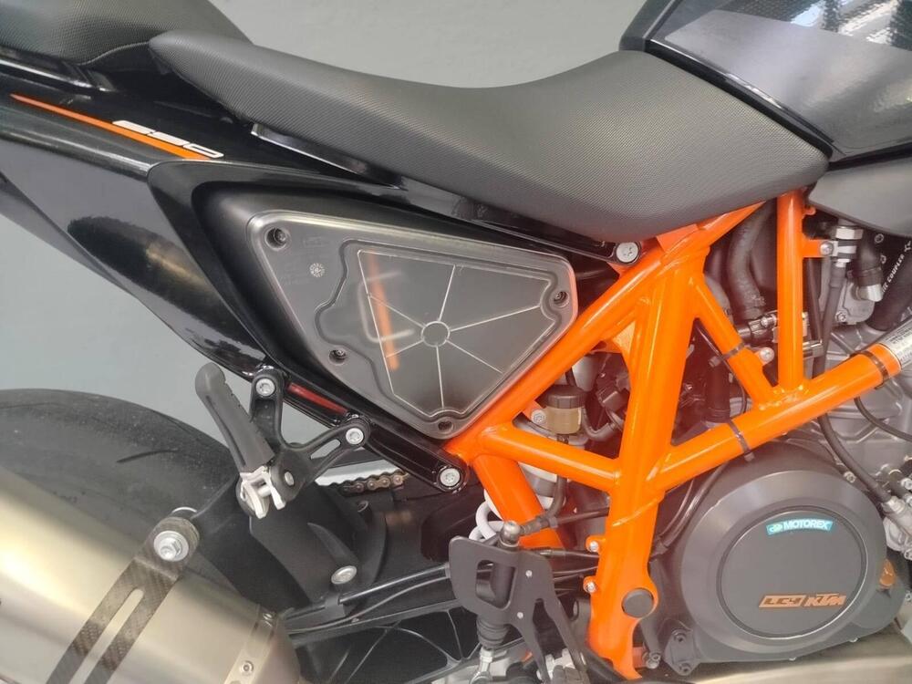 KTM 690 Duke R (2016 -17) (7)