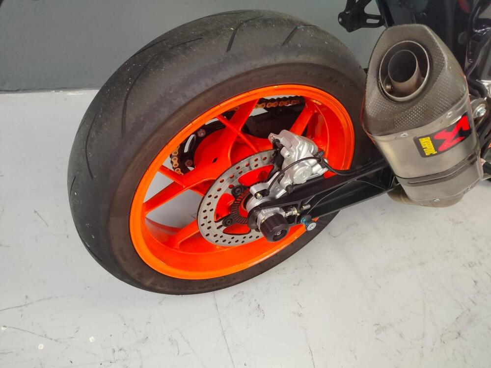 KTM 690 Duke R (2016 -17) (10)