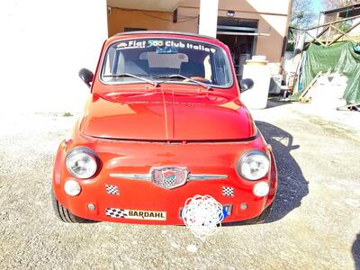 Fiat 500d&#039;epoca del 1970 a Cantalupo in Sabina