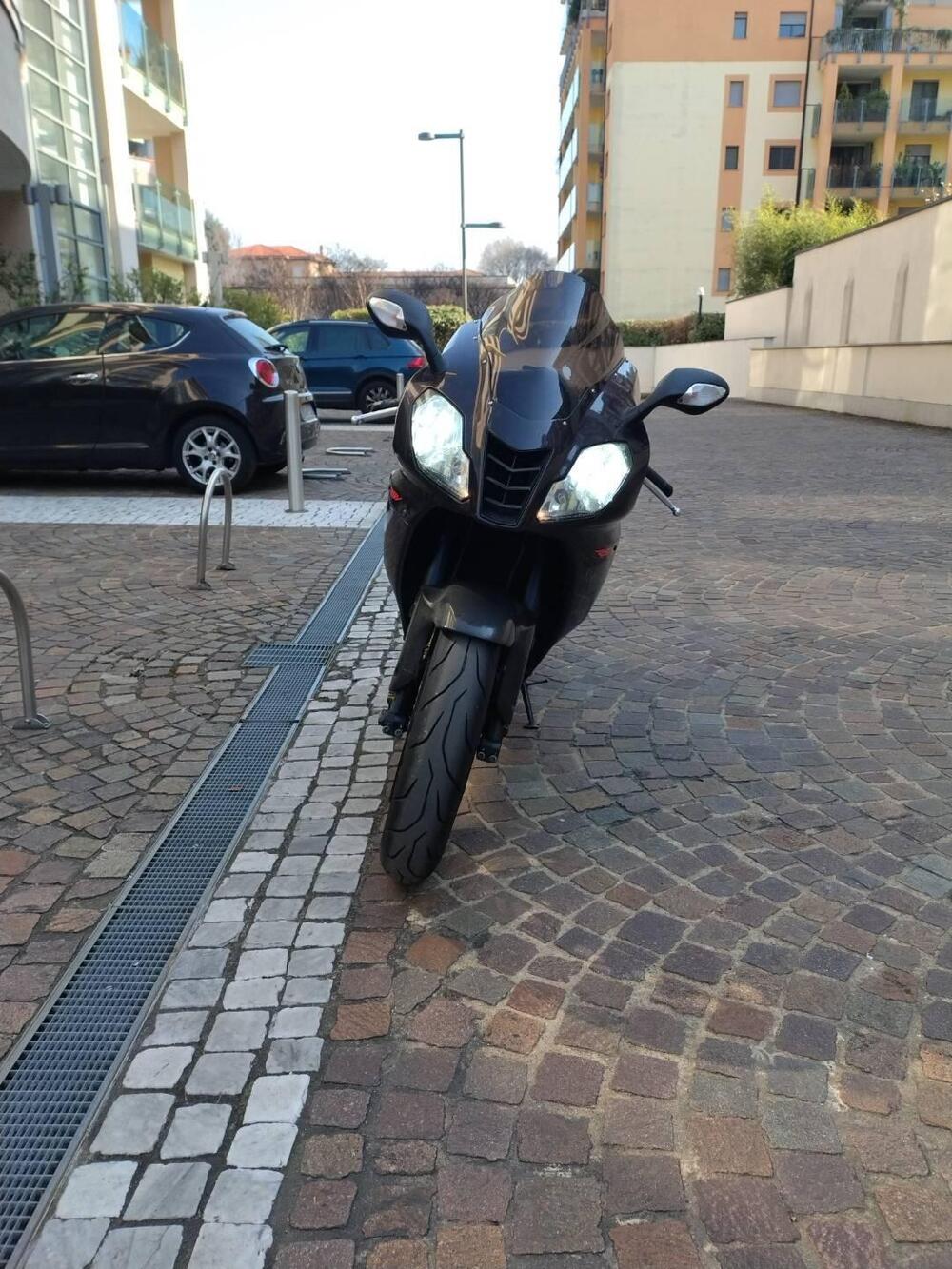 Aprilia RSV 1000 R Factory (2006 - 09) (9)