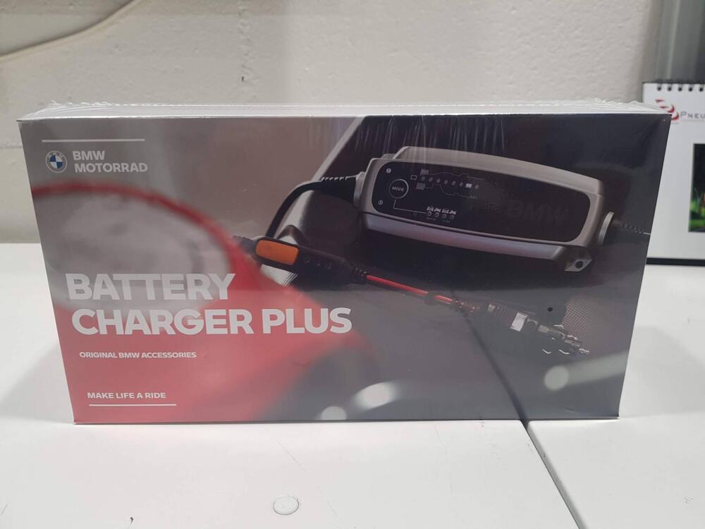 Carica Batterie e mantenitore di carica BMW